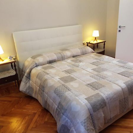אסטי Appartamento Rosalba מראה חיצוני תמונה
