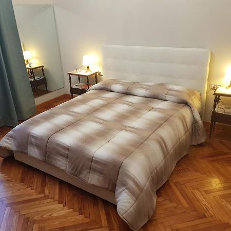אסטי Appartamento Rosalba מראה חיצוני תמונה