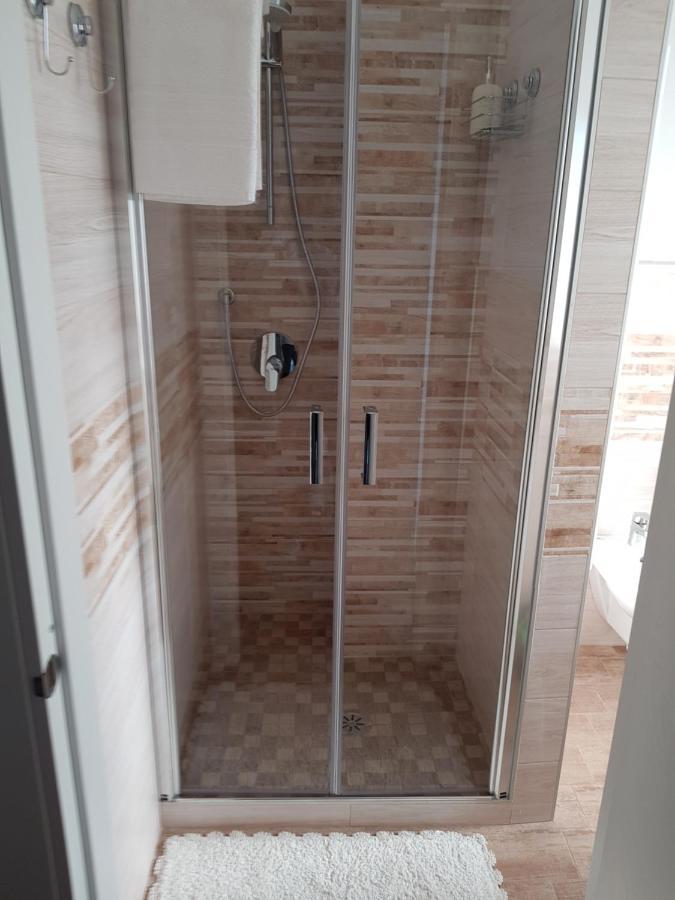 אסטי Appartamento Rosalba מראה חיצוני תמונה