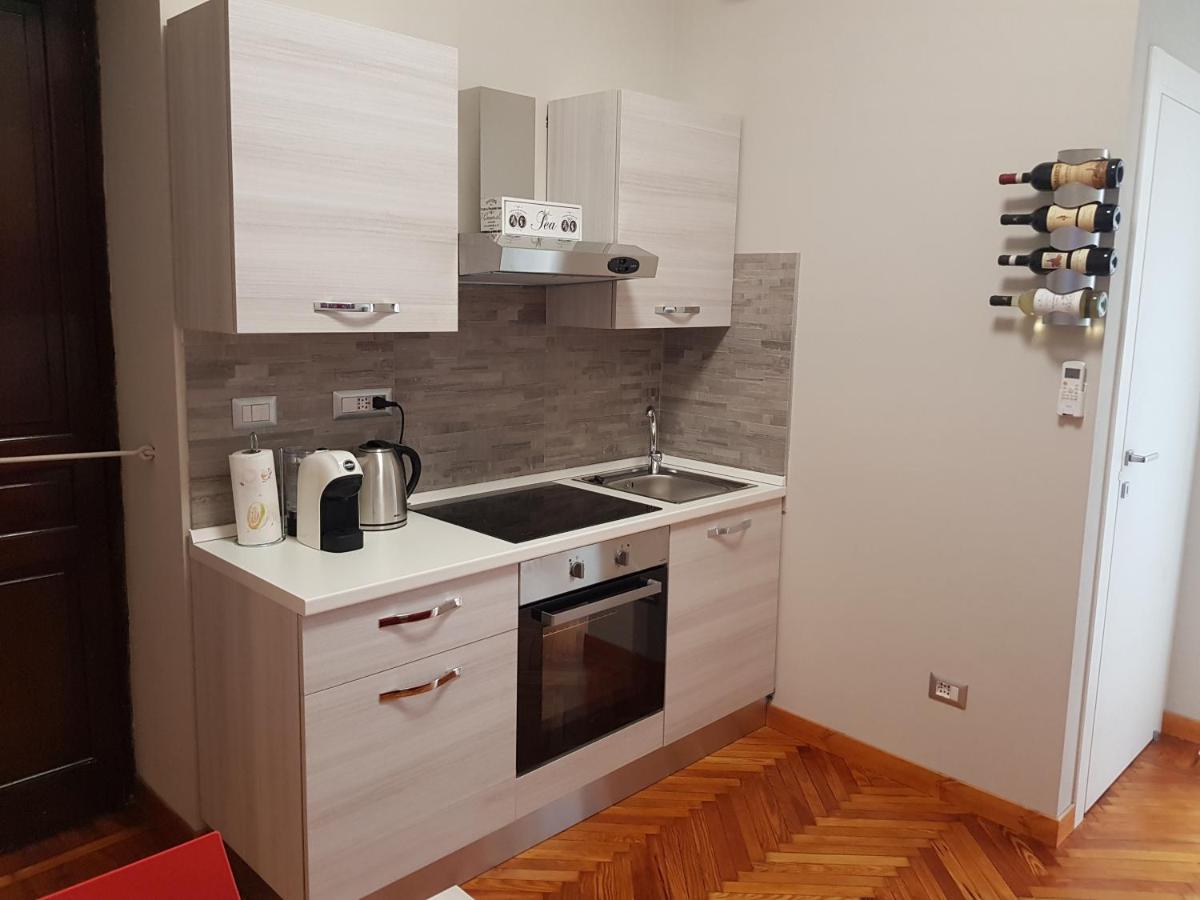 אסטי Appartamento Rosalba מראה חיצוני תמונה